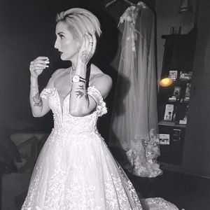 Gorgeous Wedding Dress, Veil, Bridal Cape and Matching Faux Fur Coat. Royal.